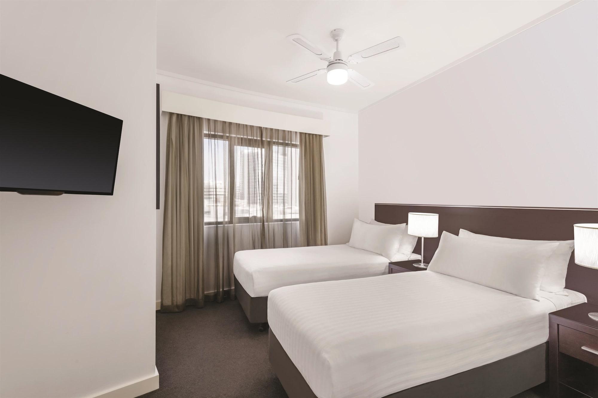 Adina Apartment Hotel Perth Barrack Plaza Exterior foto